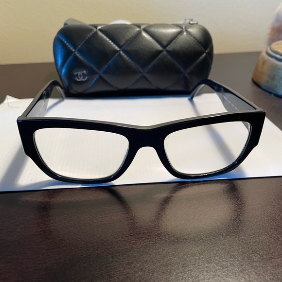 Chanel black eyewear - Picture 9 of 9